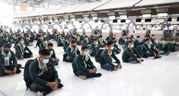 Thai workers leave for jobs in Israel