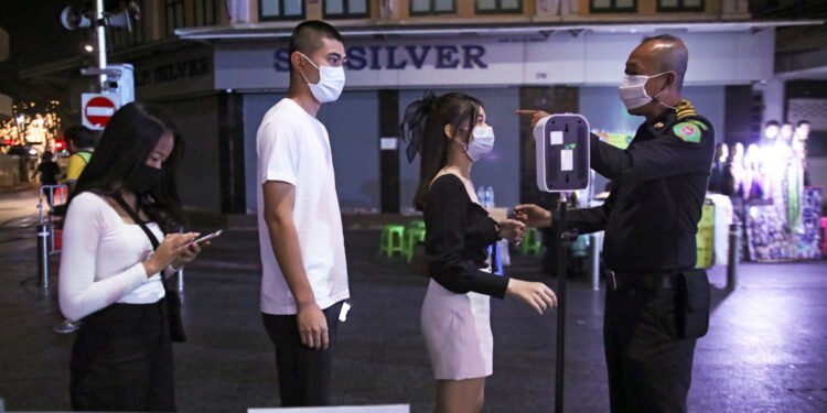 Bangkok shuts down venues as virus spreads