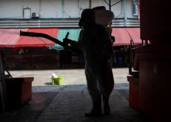 No shots until proven safe: PM