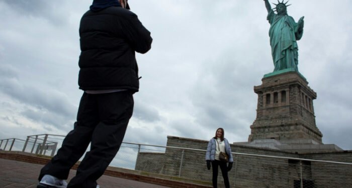 New Yorkers rediscover city’s pandemic-deserted tourist spots