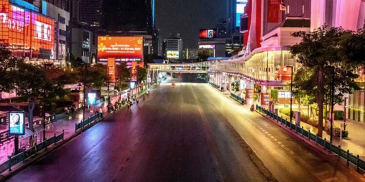 Bangkok extends temporary closure order until May 17
