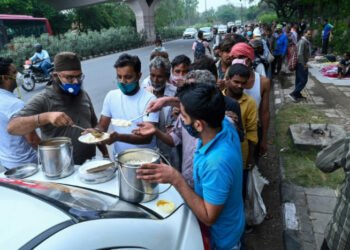 Hunger stalks India’s poor in pandemic double blow