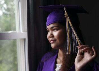 From refugee camp to Roanoke: Kee Lah Soe to graduate, smiling and singing | Education