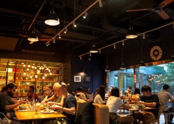 Coronavirus curbs shutter thousands of Bangkok restaurants