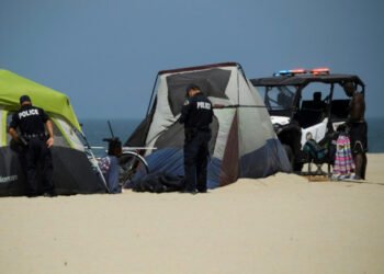 California’s famed Venice Beach grapples with homeless problem
