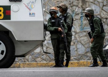 Life in the crossfire of Venezuela’s slums