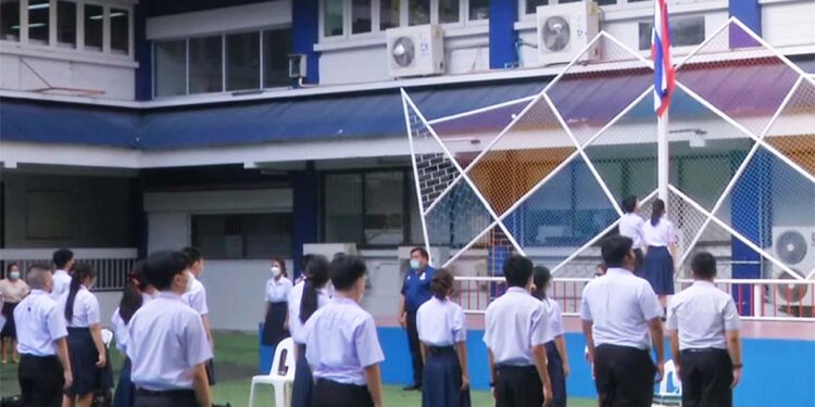 Hybrid on-site learning at Bodindecha School in Bangkok going smoothly