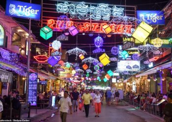 Savouring Cambodia’s sights, sounds and fiery dishes on a whistlestop cooking tour 