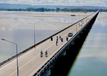 Trat, trade and tourism