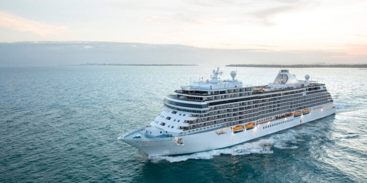 5 Tips for First-Time Cruisers, From a Crew Member Who’s Spent 20 Years at Sea