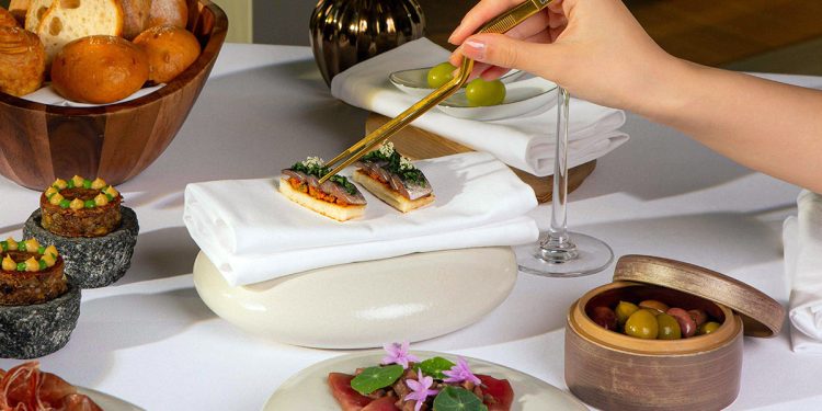 IGNIV, Embassy Room, and More