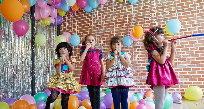 Online scammers tout child modelling jobs
