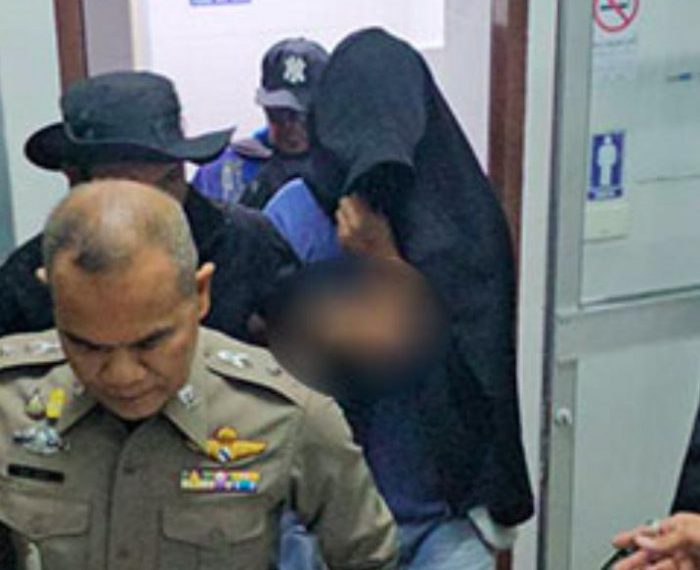 Bungalow killing puzzle, Wi-Fi pest, ill-prepared knifeman