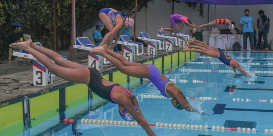 Swimming against tide | Deccan Herald –