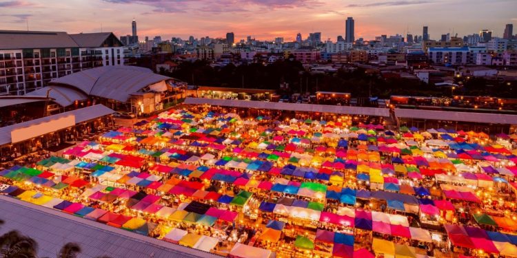 Shopping, Timings, & What To Buy At Chatuchak Market Bangkok 2024